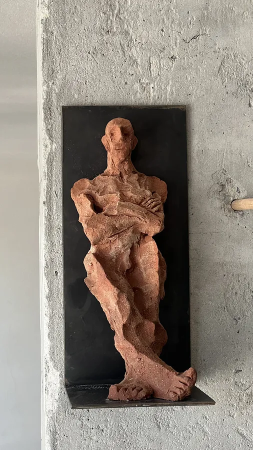 Image de спостерігач par Денис Шиманський, taille : 27х13х12, médium Скульптура, faisant partie de la série сухоцвіти, au prix de $300