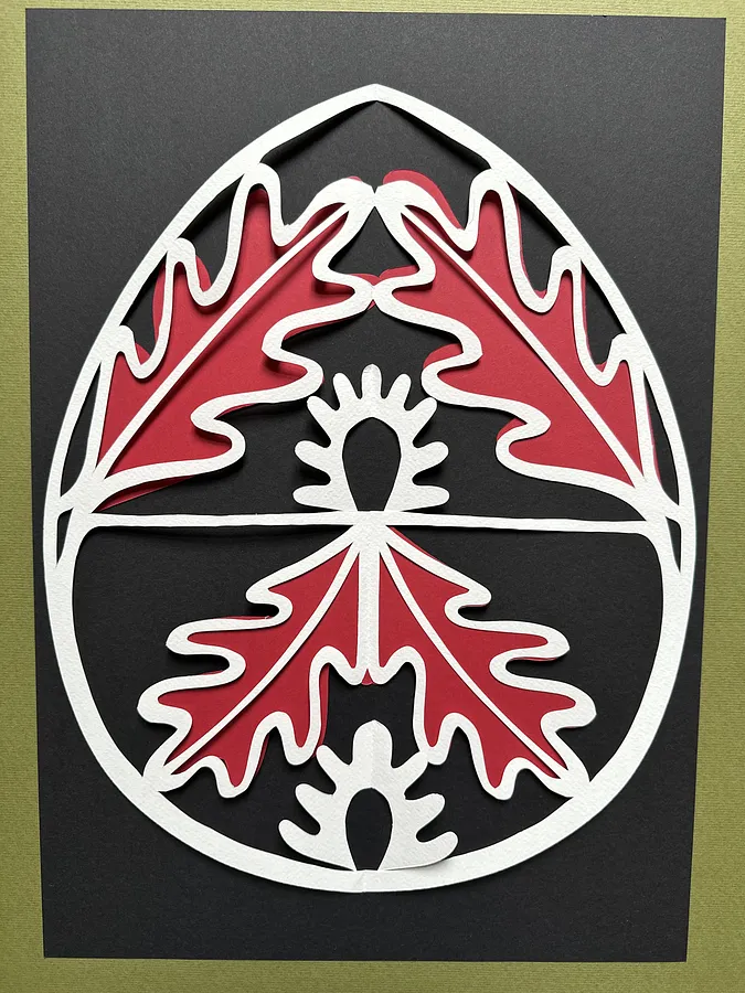 Image de "Дубове листя" par Дарія Альошкіна, taille : 40х50, médium Папір, faisant partie de la série Витинанка-писанка(за мотивами подільських писанок), au prix de €100