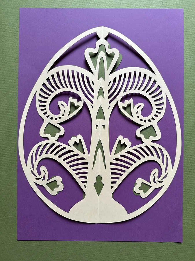 Image de "Дзвіночки" par Дарія Альошкіна, taille : 40х50, médium Папір, faisant partie de la série Витинанка-писанка(за мотивами подільських писанок), au prix de €100