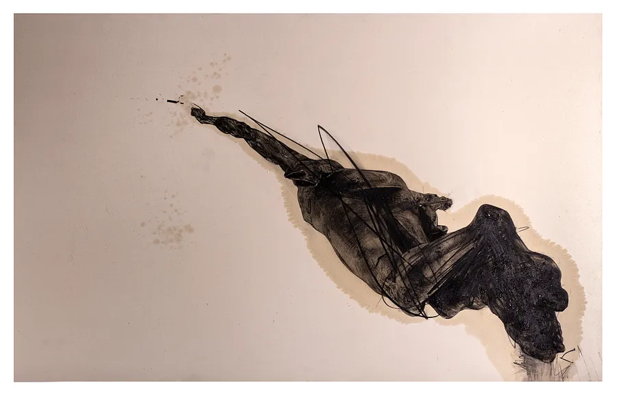 Imagen de 2 de Yevhen Hryhoriev, hecho de papel, grafito, óleo, medio Obra gráfica, de Львів, parte de la serie "Посмішка розіп'ятої людини", con un precio de €700 (≈ 36,239 грн)