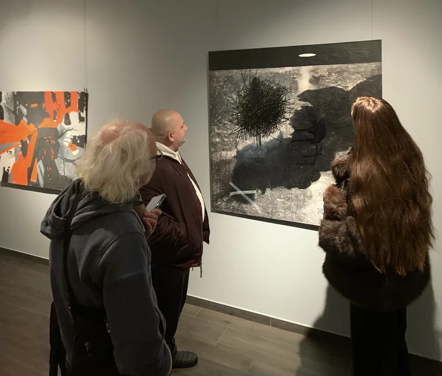 Image of EC6C3711-D2FC-4B20--1E082EB95402 by Katya Onyshko