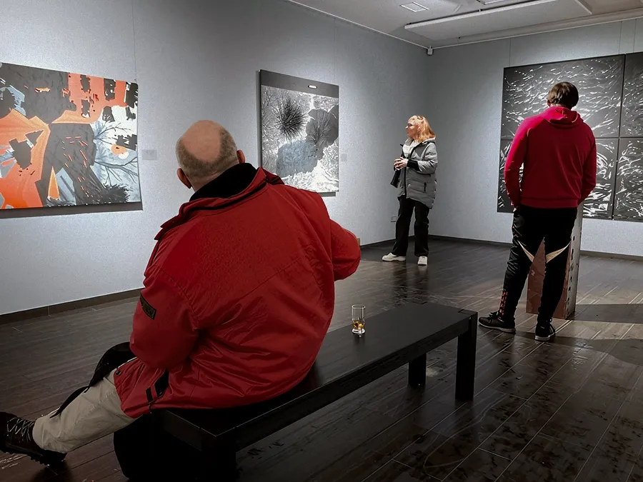 Image of 7100F50B-78AE-4C87--133FBC5C6C42 by Katya Onyshko