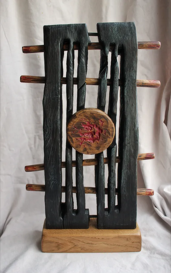 Image de "Осердя" par Andrii Hunka, taille : 48*28*9, fabriqué avec Дерево, акрил, натуральне масло, médium Скульптура, de Львів