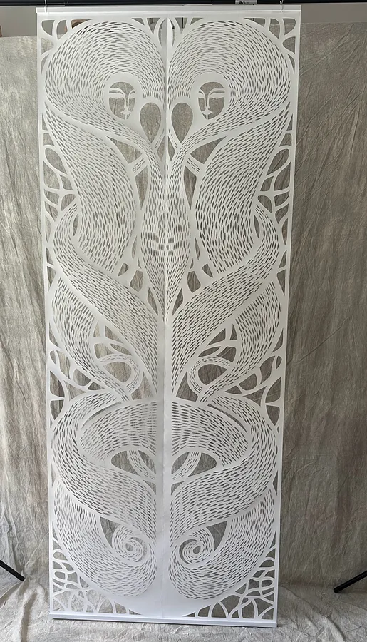 Imagen de Бутон de Daria Alioshkina, tamaño: 100*250, medio Papel, parte de la serie Витинанки великого формату
