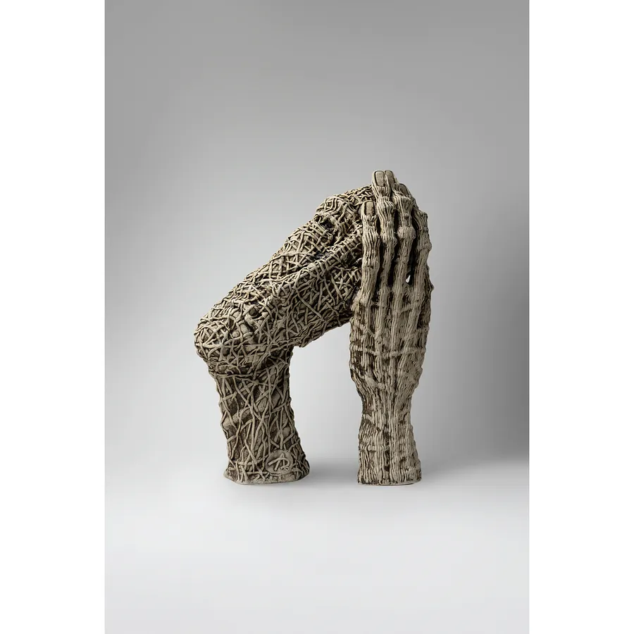 Immagine di To be di Liudmyla Davydenko, dimensioni: 38х30х17 , medium: Scultura, serie: Holova/Head, prezzo: €1200