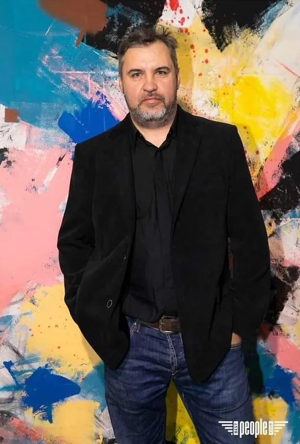 Ritratto dell'artista Bogdan Burak, che lavora nello stile painting (Kyiv, Ucraina)