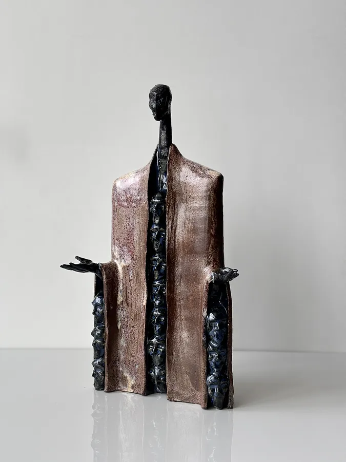 Obraz Religion autorstwa WITALIJ KRASUCKI, wykonany z Chamotte clay, glazes, medium Rzeźba, z Lviv, część serii Series 1