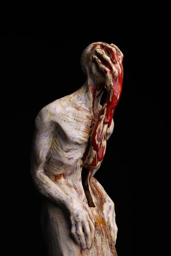 Obraz From the void autorstwa WITALIJ KRASUCKI, rozmiar: H=38 cm, wykonany z Шамотна глина, поливи, medium Rzeźba, z Львів, cena: €1000 (≈ 51 531 грн)
