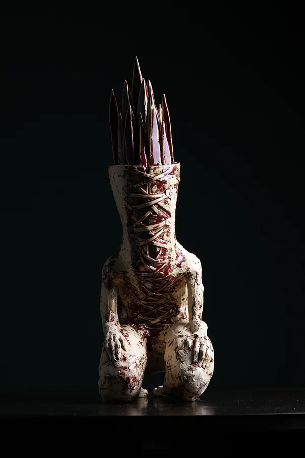 Image of «Що виросло з рани» by VITALIY KRASUTSKIY, size: H=45 cm, made of Шамотна глина, поливи, Sculpture medium, from Львів, part of the Series 1 series, priced at €1000