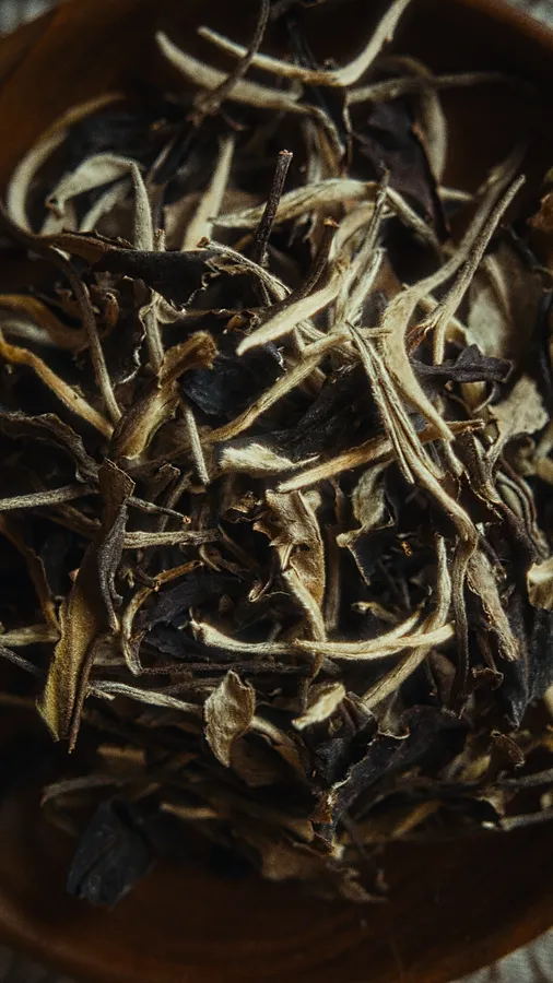 Imagen de Юе Гуан Бай de tea.satori, medio Чай , parte de la serie Білий чай, con un precio de ₴50