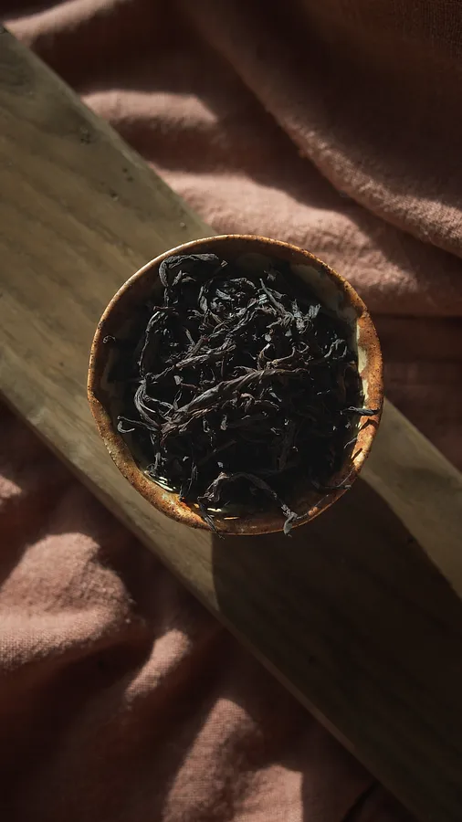 Imagen de Шуй Сянь de tea.satori, medio Чай , parte de la serie Темний улун, con un precio de ₴65