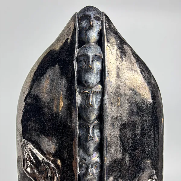 Image de Religion par VITALIY KRASUTSKIY, médium Sculpture, faisant partie de la série Series 1, au prix de €1000