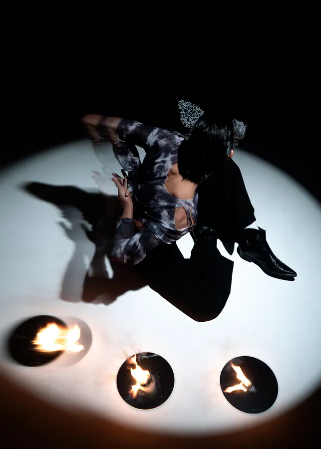 Imagen de THE SHAPE OF BECOMING, 11 de Polina Rais