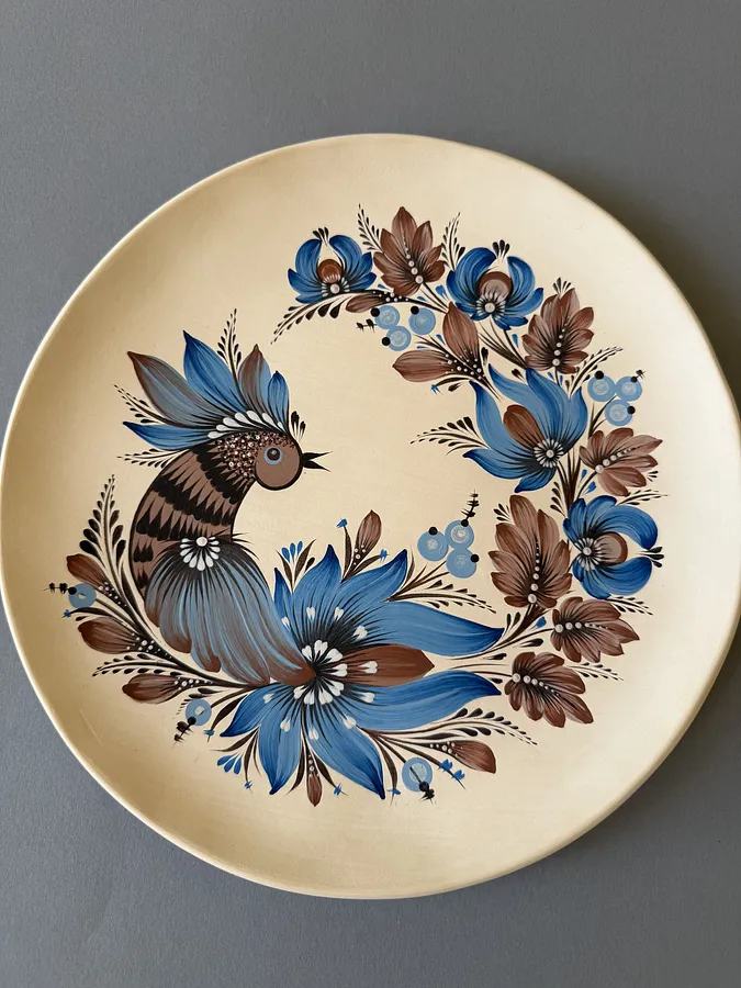 Image of Azure Glow by Olena Grishyna, size: d 23 см, made of ceramics/acrylic, Ceramics medium, from Germany, part of the Flowers of Remembrance series, priced at €85