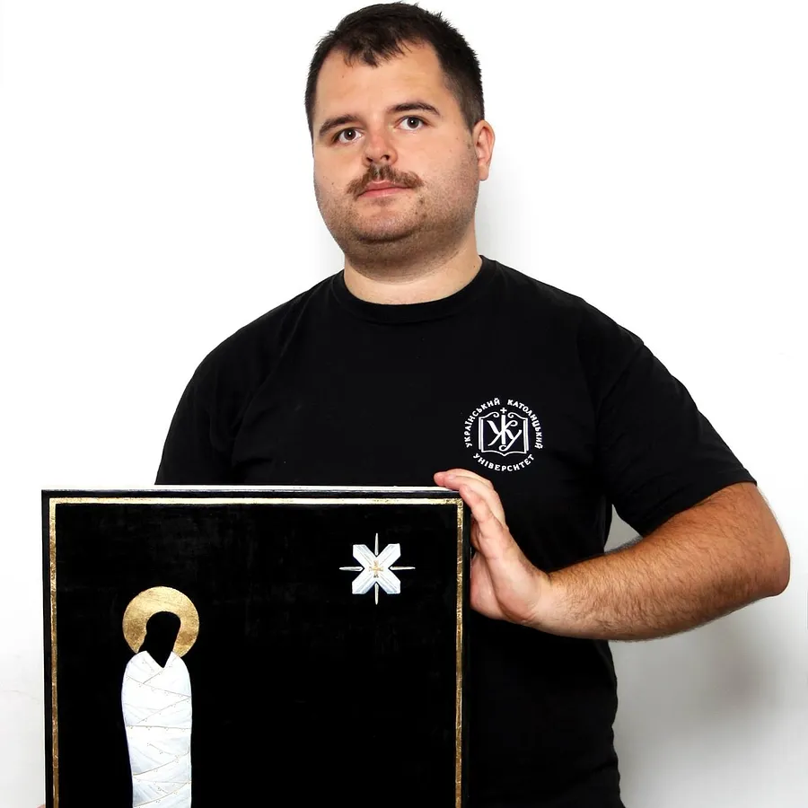 Portrait de Андрій Майовець, qui travaille dans le style Художник-графік, ілюстратор, каліграф, іконописець та фотограф (Lviv, Ukraine)