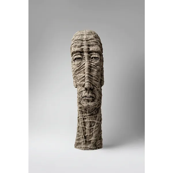 Imagen de Himself de Liudmyla Davydenko, tamaño: 52х14х16, hecho de Chamotte, glazes, medio Escultura, de Lviv, parte de la serie Holova/Head, con un precio de €1000