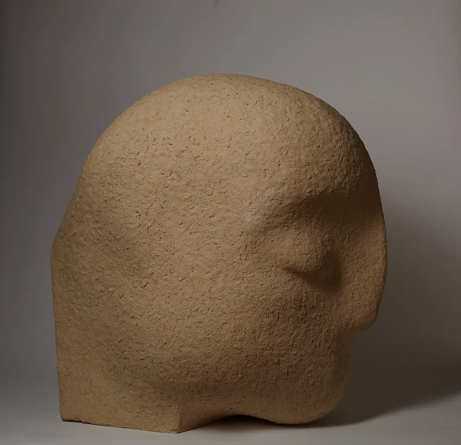 Imagen de Calma de Denys Shymanskyi, tamaño: 84х84х66, hecho de cerámica, chamota, medio Escultura, de львів, parte de la serie Голови, con un precio de $4000