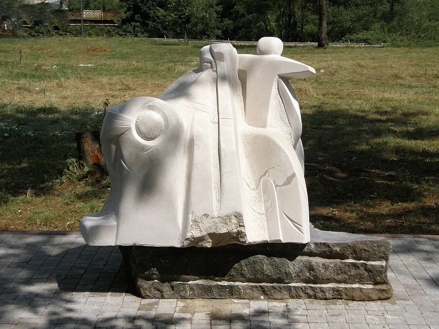 Image of ALLEGORY OF THE CITY OF KHUST by Roman Kykta, size: 1500/1500/1000 мм, made of Marble travertine, Sculpture Symposiums medium, from Khust, Zakarpattia region.