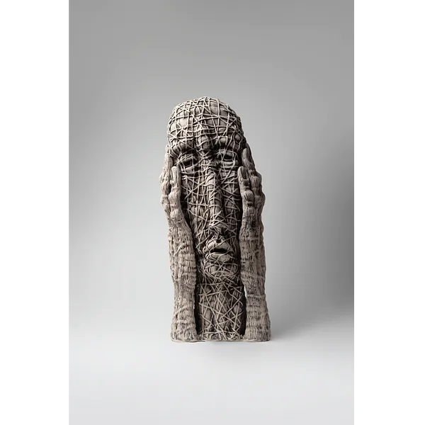 Bild von Untitled von Liudmyla Davydenko, Größe: 44,5х19х16, Sculpture Medium, Teil der Holova/Head Serie, zum Preis von $1200