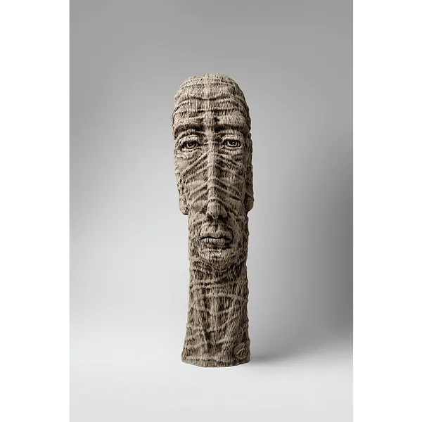Imagen de Himself de Liudmyla Davydenko, tamaño: 52х14х16, hecho de chamotte, glaze, medio Escultura, parte de la serie Holova/Head, con un precio de €1000