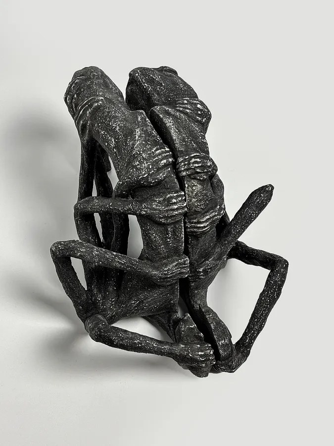 Imagen de Too much de VITALIY KRASUTSKIY, hecho de Chamotte clay, glazes, medio Escultura, de Lviv, parte de la serie Series 1, con un precio de €1200 (≈ 62,160 грн)