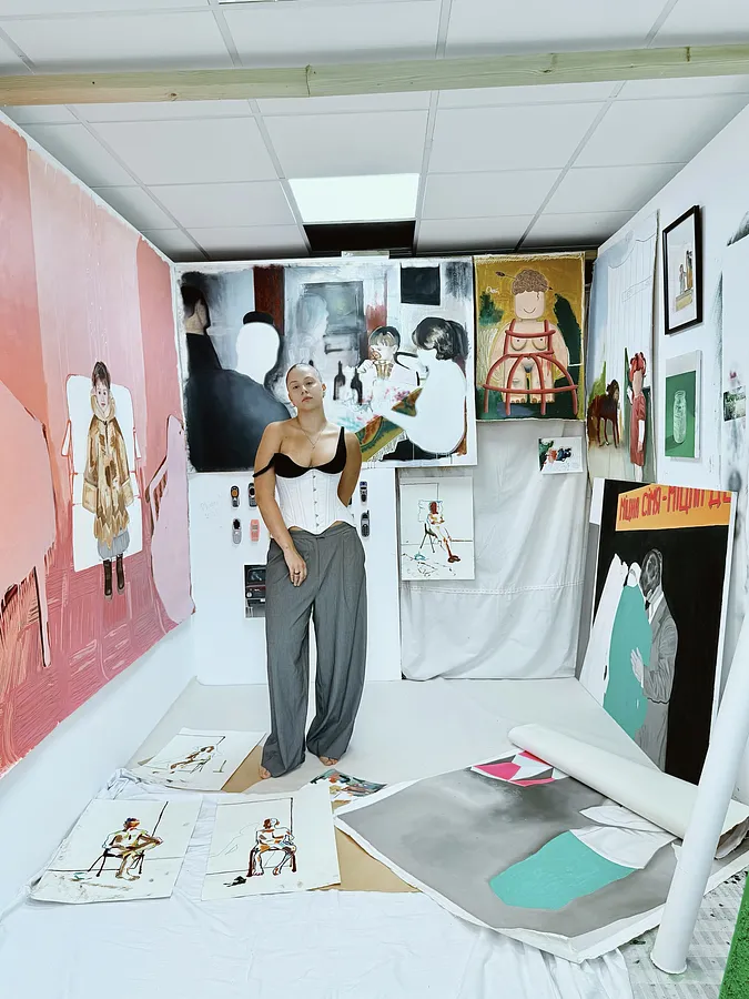 Porträt von Adriana Shportan, der im visual artist-Stil arbeitet (Kingston Upon Thames, Vereinigtes Königreich)