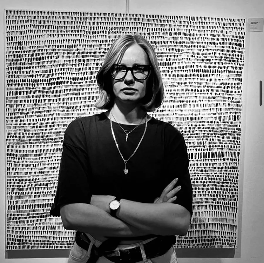 Портрет митця Olha Dovhan-Levytska, який працює у стилі Artist (Lviv, Україна)