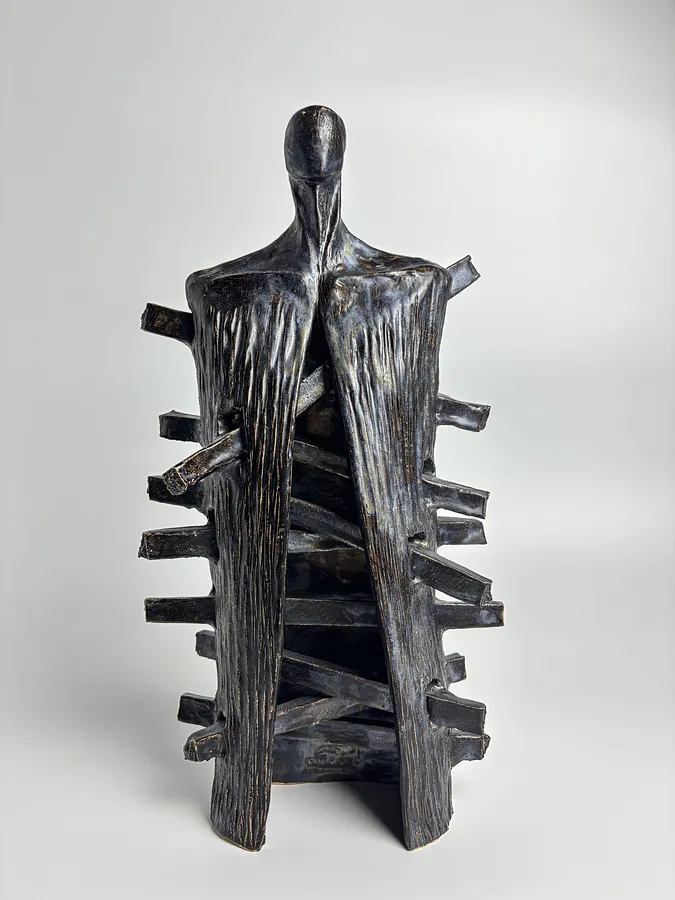 Imagen de Casa de VITALIY KRASUTSKIY, hecho de Arcilla chamota, esmaltes, medio Escultura, de Lviv, parte de la serie Series 1
