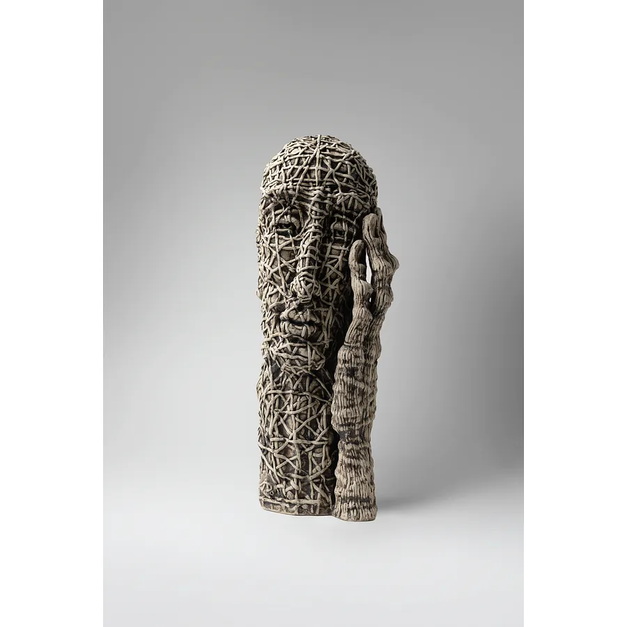 Imagen de Think de Liudmyla Davydenko, tamaño: 42х16х15, hecho de chamotte, glaze, medio Escultura, parte de la serie Holova/Head, con un precio de €1200